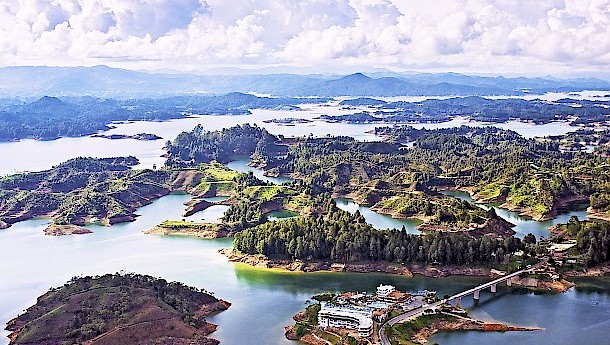 Guatape Lake. Photo: Daniel-Alvarez | shutterstock.com