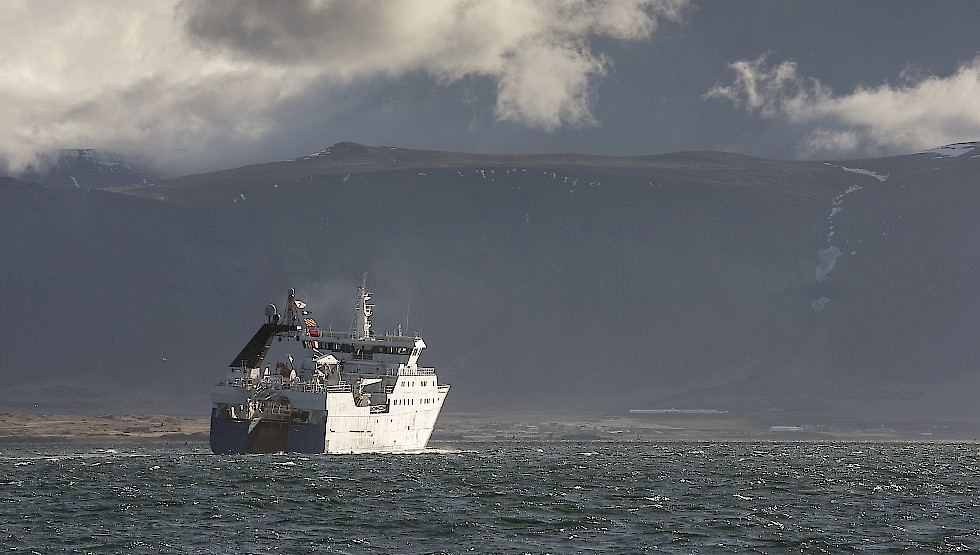 Arrival of the flag ship on a misty day. Photo: Arnaldur Halldorsson