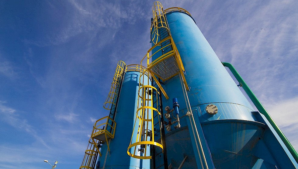 Tanks at the Cira Infantas oilfield. Photo: ANH